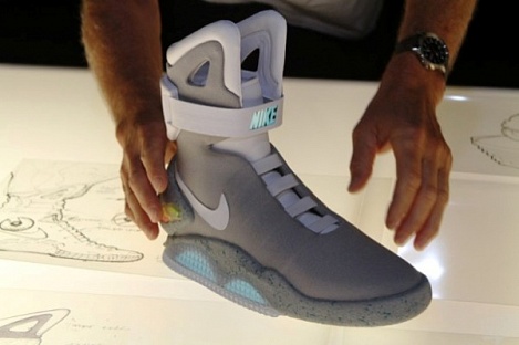  Nike  Adidas     3-D 